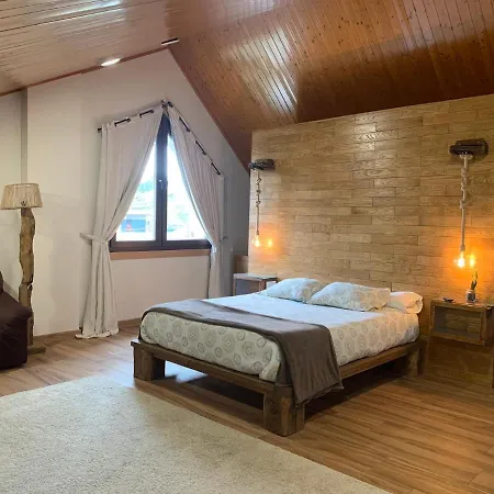 Villa Raices. Agradable Casa Con Piscina Baiona