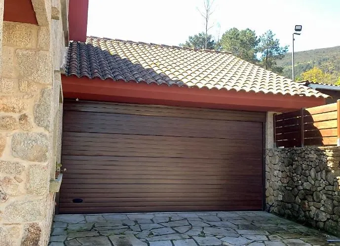 Villa Raices. Agradable Casa Con Piscina Baiona