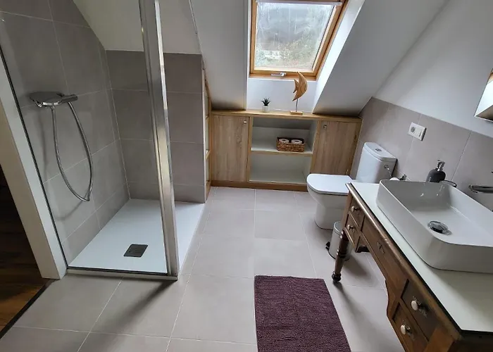 Raices. Agradable Casa Con Piscina Villa *